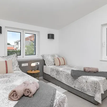 Pet Friendly In With Sauna Casa de Férias Bibinje