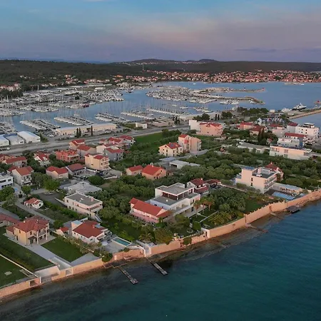 Pet Friendly In With Sauna Casa de Férias Bibinje