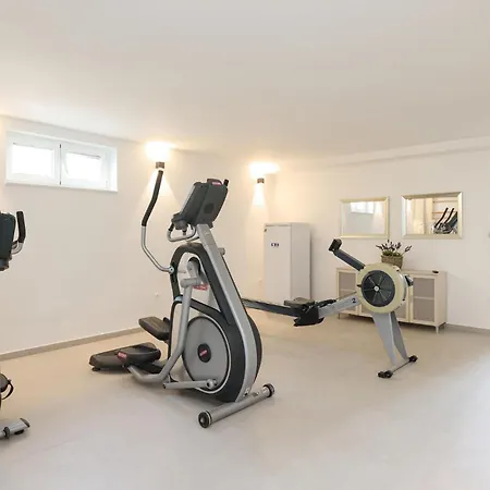 Pet Friendly In With Sauna Holiday home *